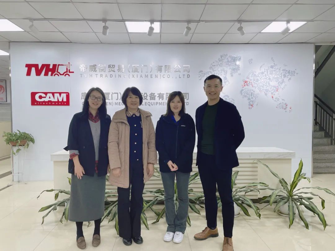 工程机械工业协会工业车辆分会秘书长一行到访 4008云顶集团 帝威衡
